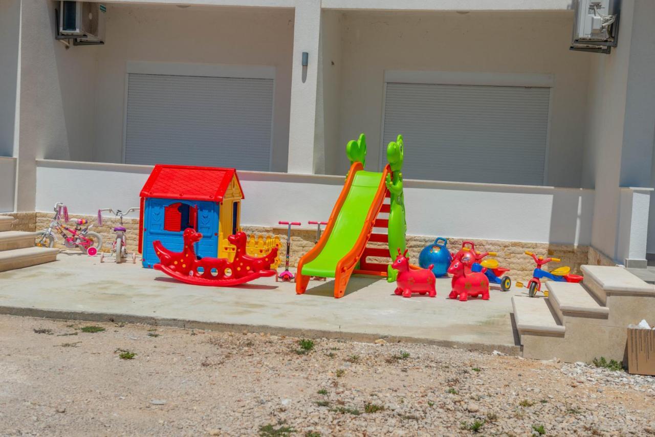 Twins Apartments Ulcinj Exterior foto